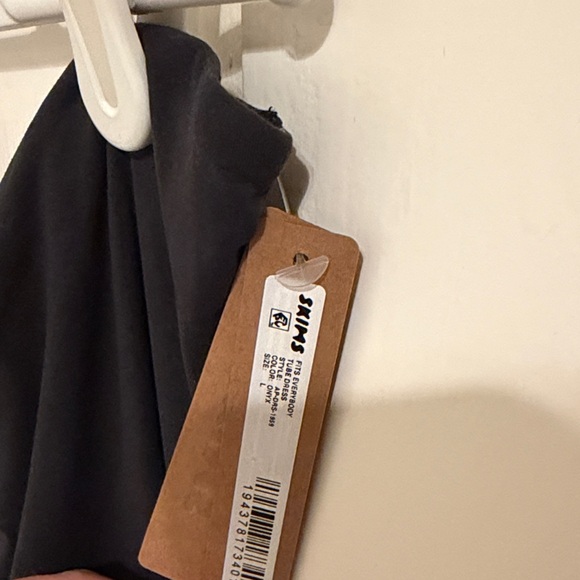 SKIMS - Picture 3 of 4